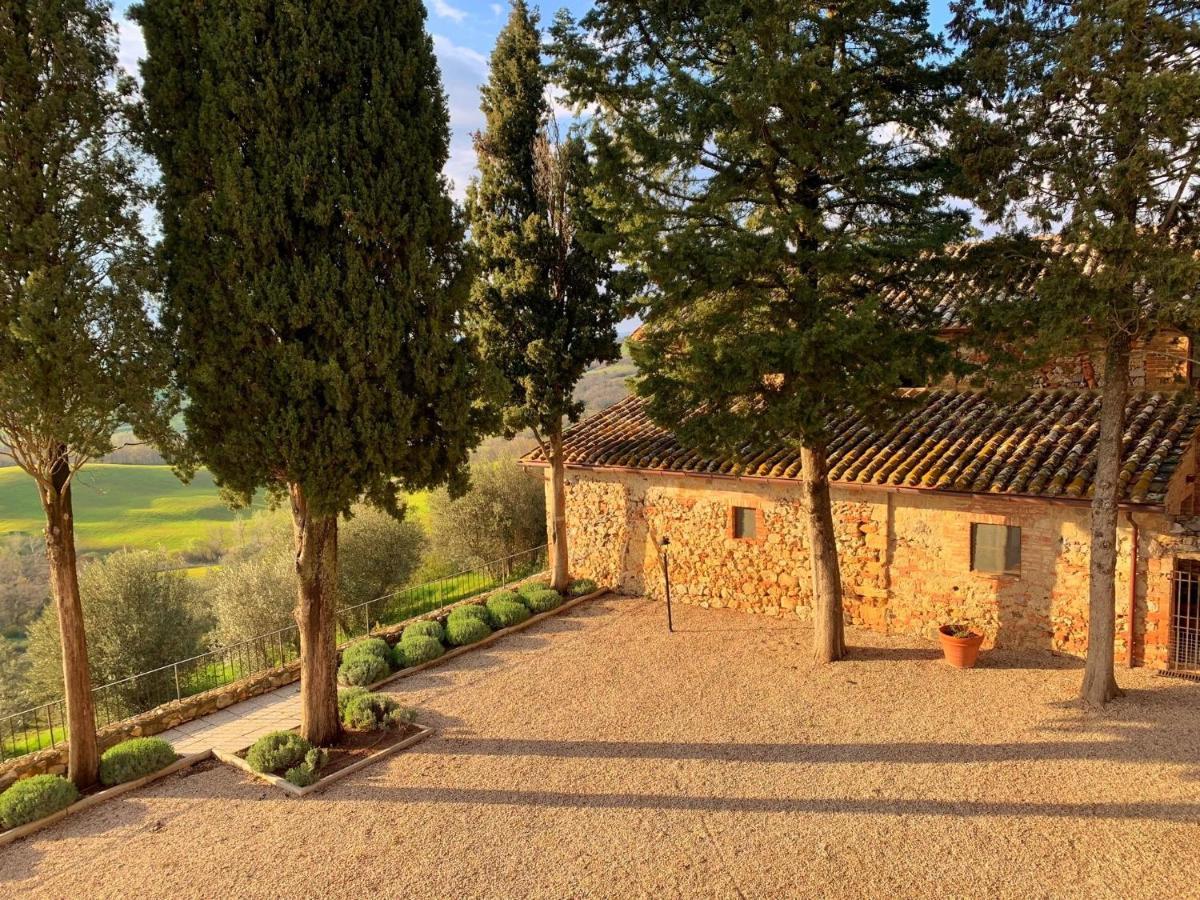 Monastero Sant'Anna In Camprena Villa Пиенца Екстериор снимка
